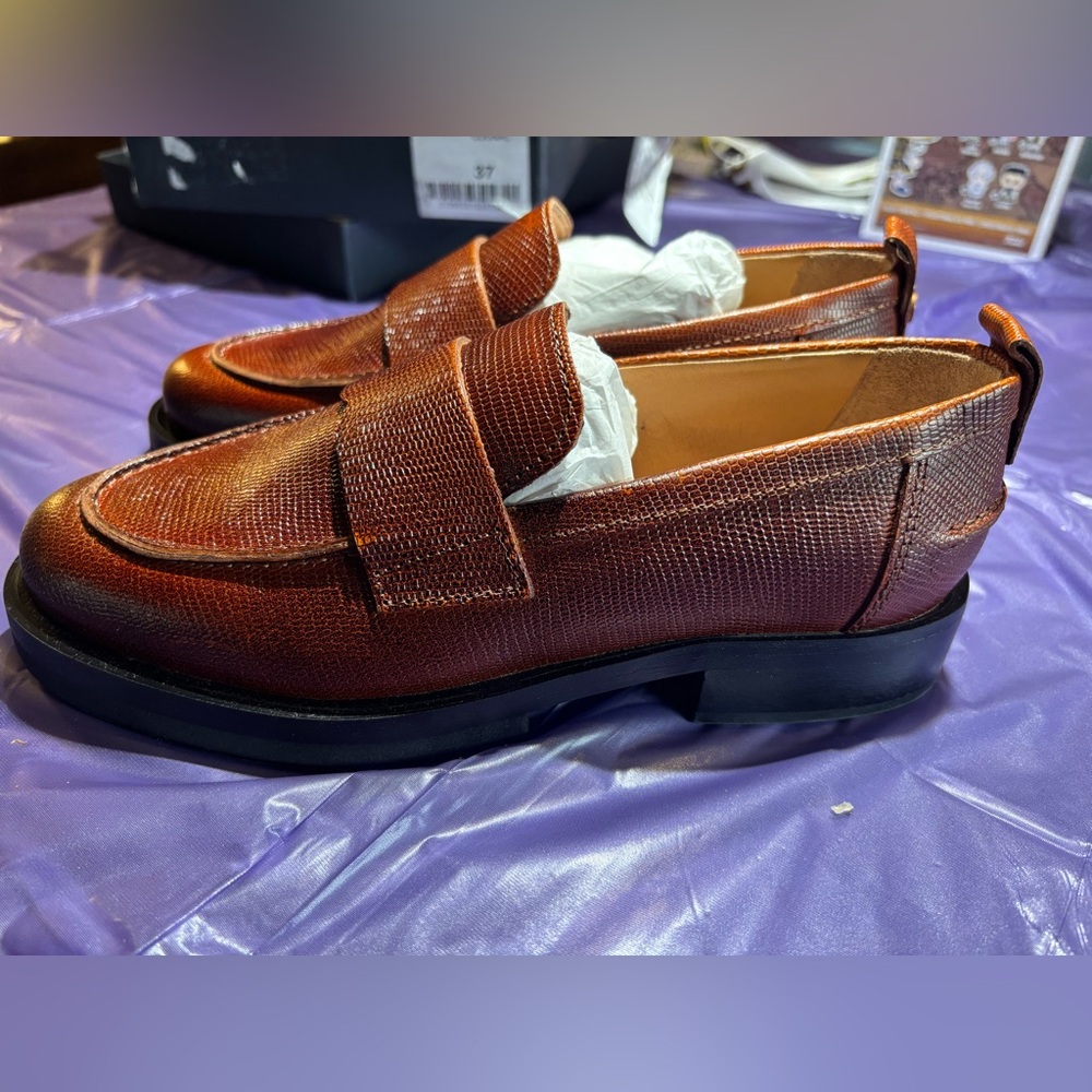 New Stylish Brown/ Cognac Leather Loafers for Women’s